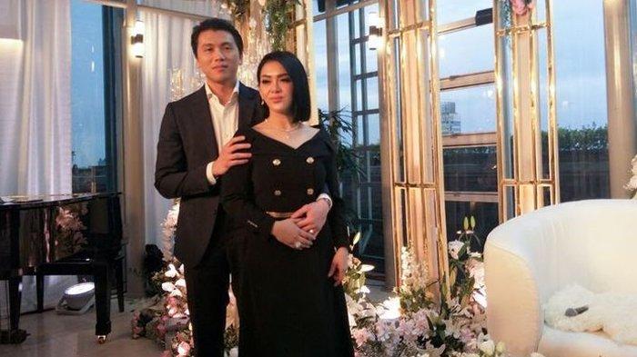 Syahrini Dan Reino Barack Ingin Punya Anak Kembar